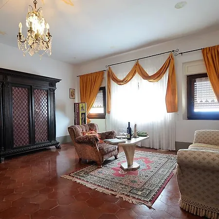 Le Querciolaie * مونتفردي ماريتيمو